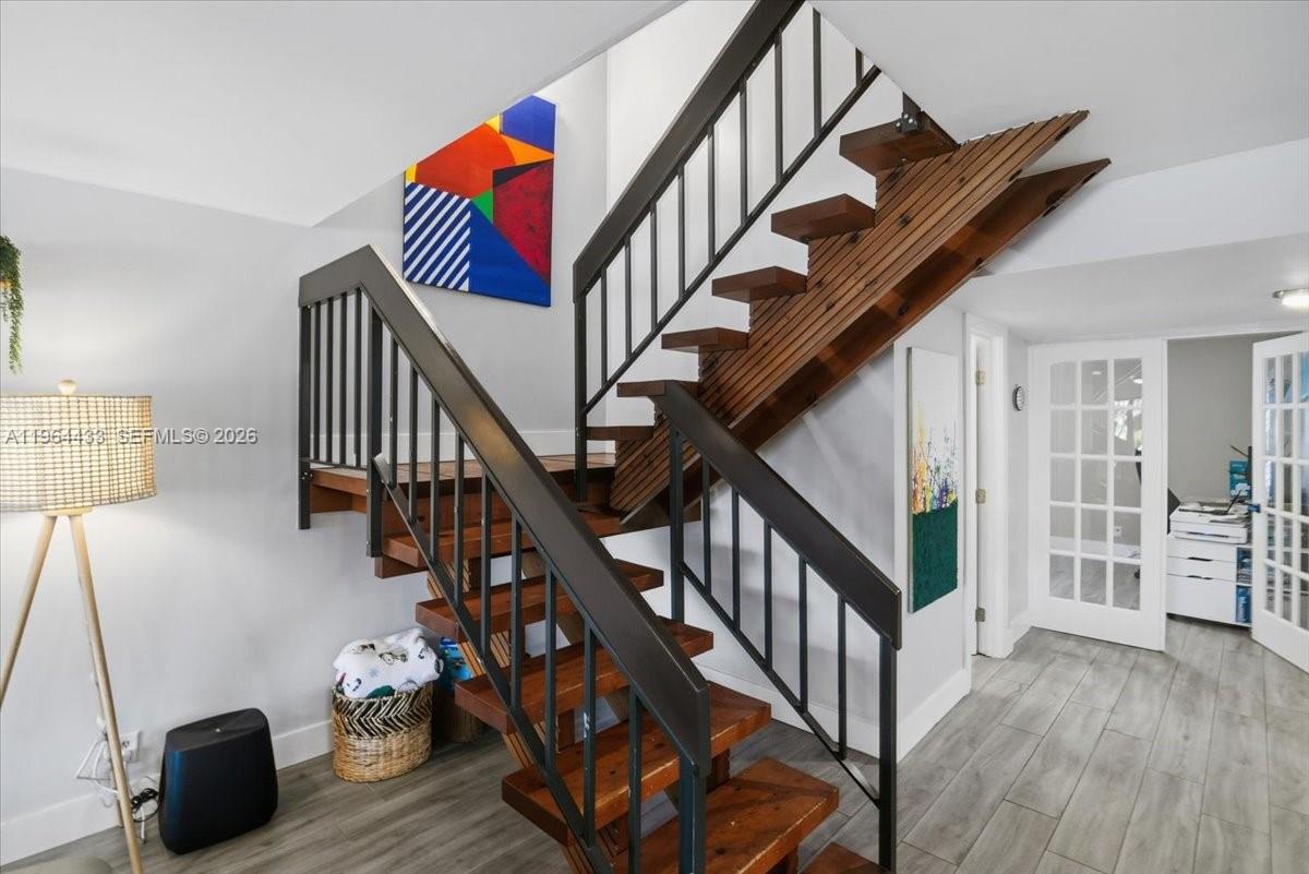TRELLISES 5A CONDO - Residential