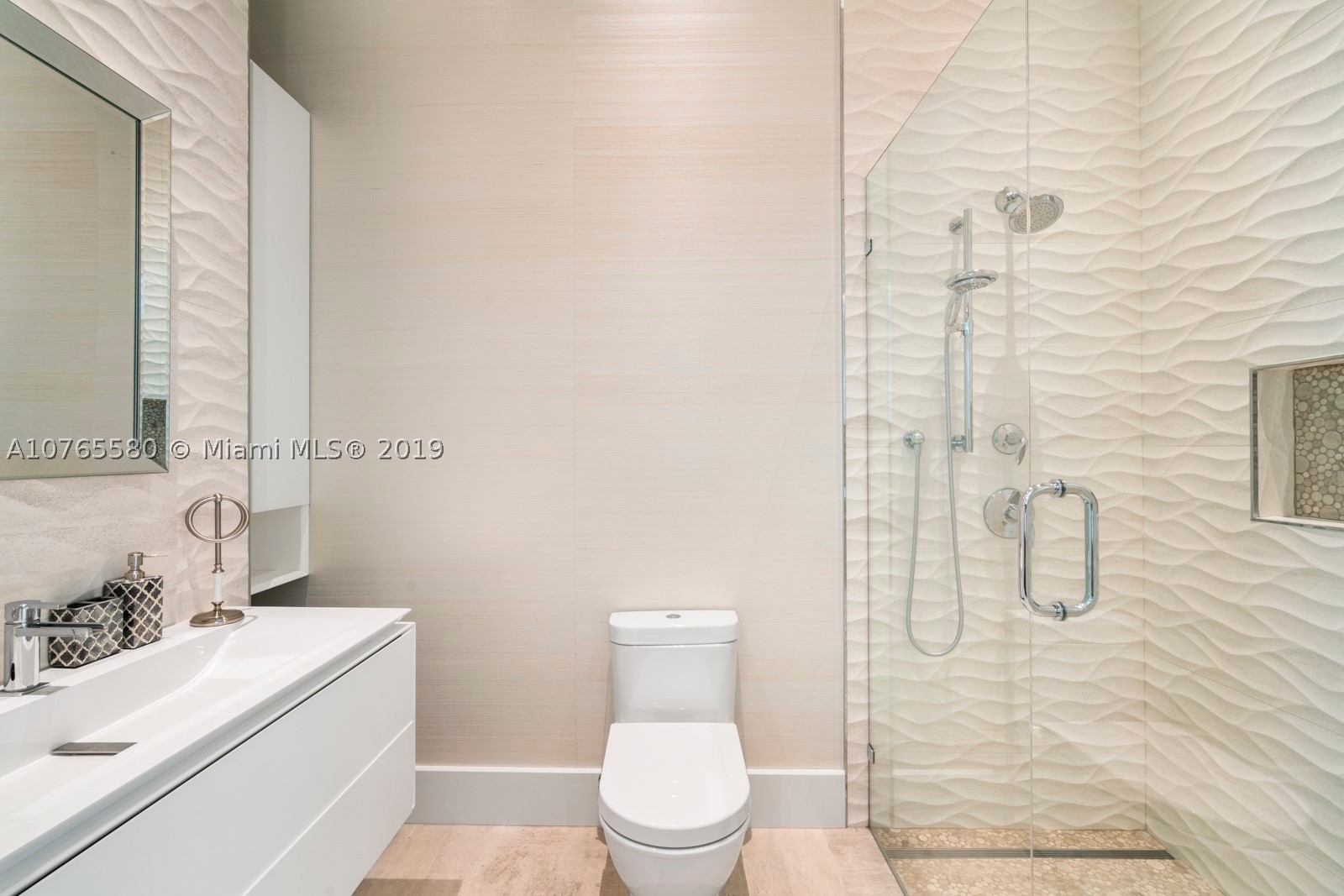 LAUDERDALE ISLES REAMEN P - Residential