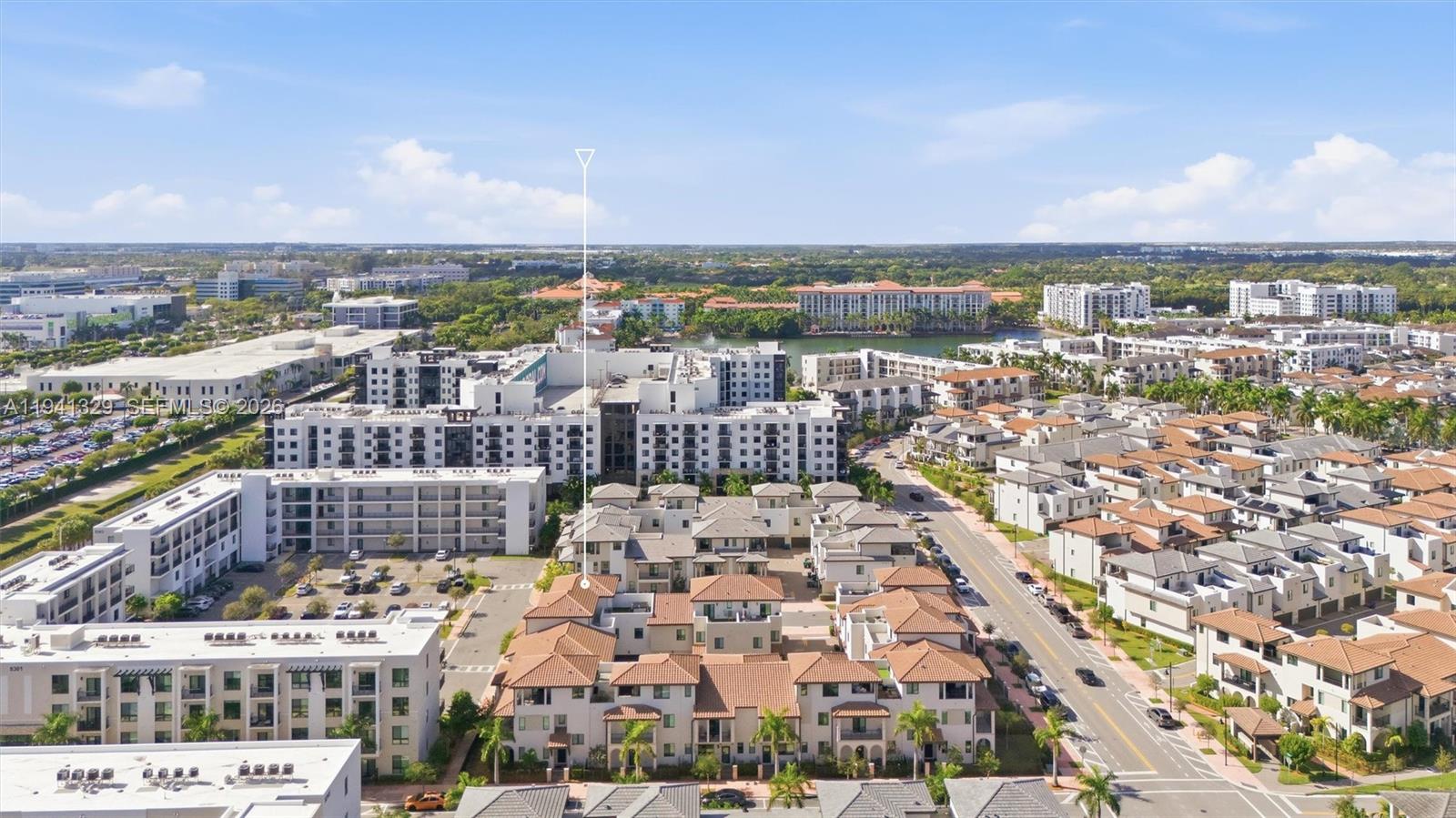 DOWNTOWN DORAL SOUTH PHAS - Residential