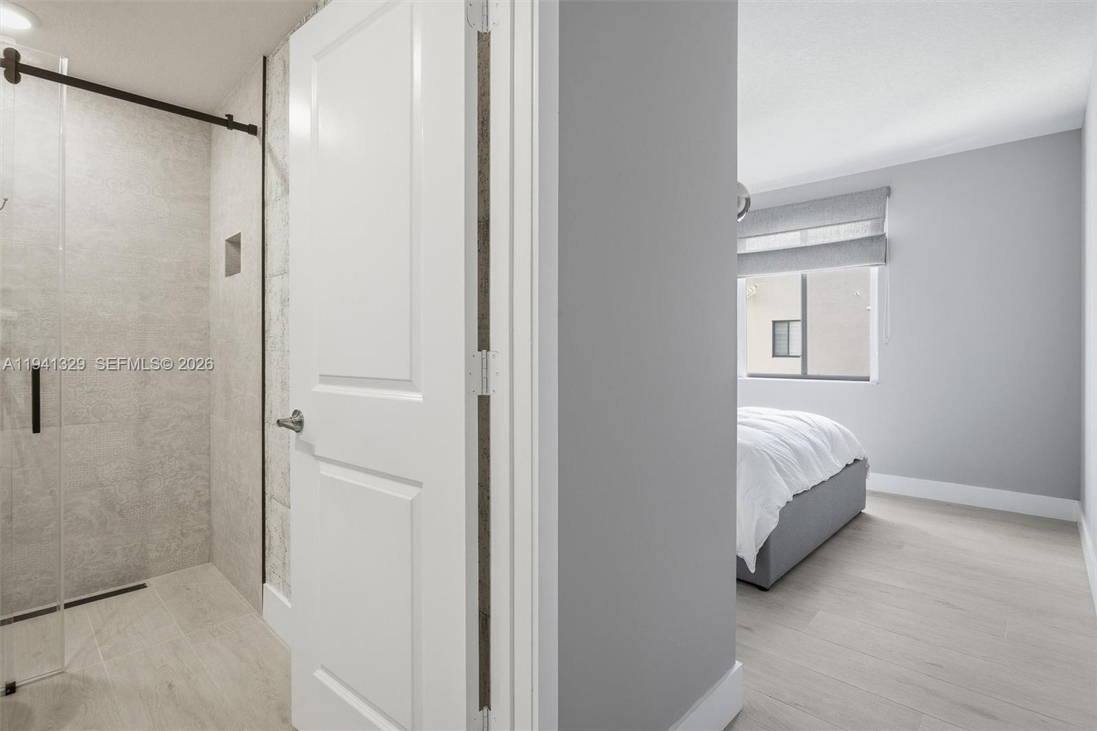 DOWNTOWN DORAL SOUTH PHAS - Residential