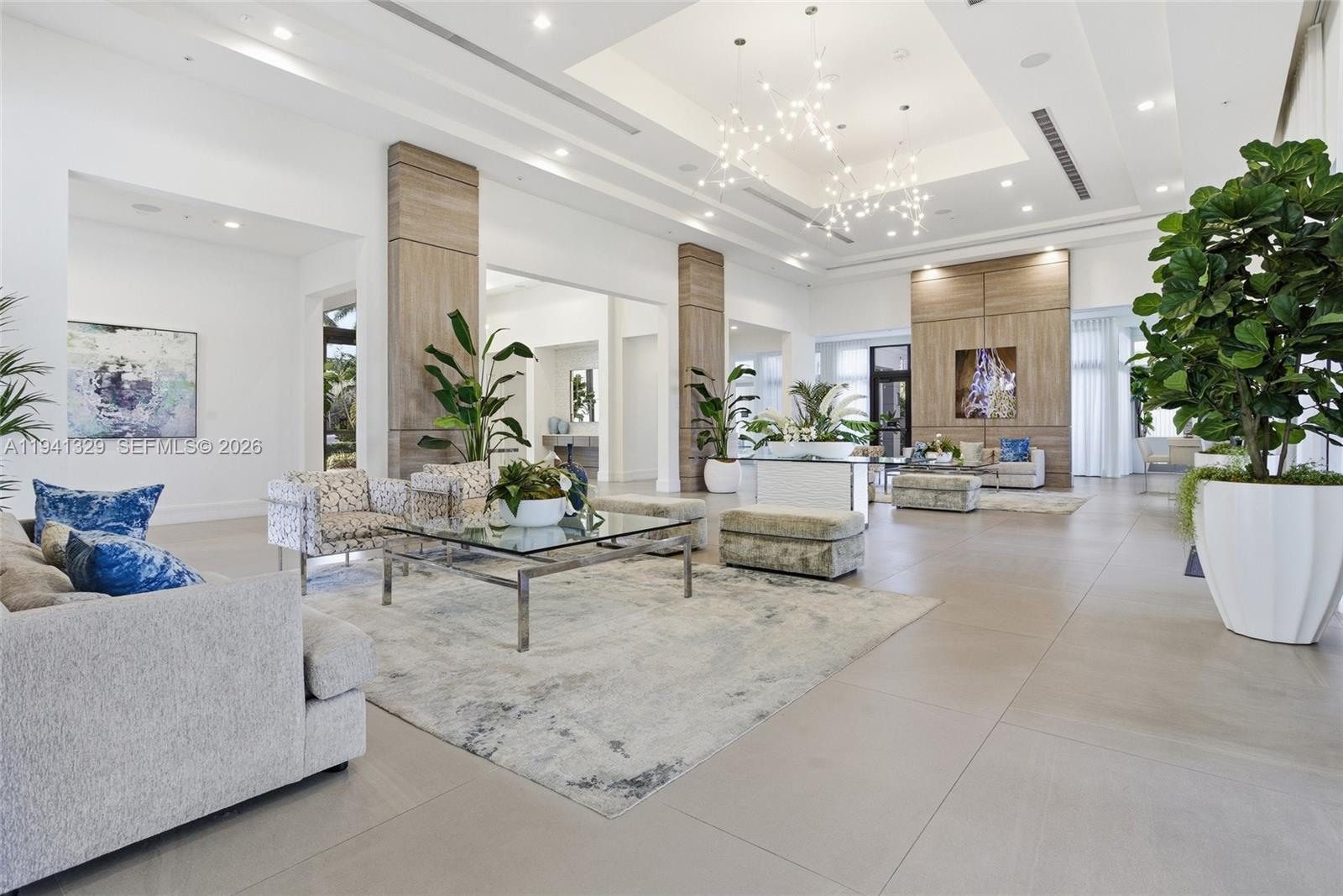 DOWNTOWN DORAL SOUTH PHAS - Residential