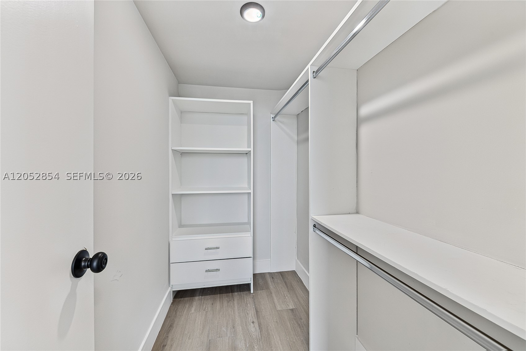 VENICE ISLE TOWER CONDO - Residential