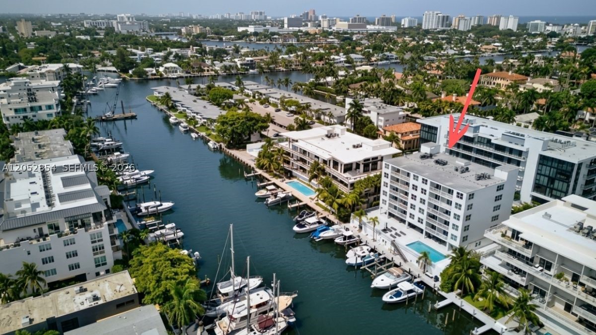 VENICE ISLE TOWER CONDO - Residential