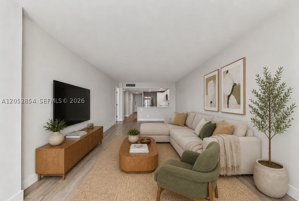 VENICE ISLE TOWER CONDO - Residential