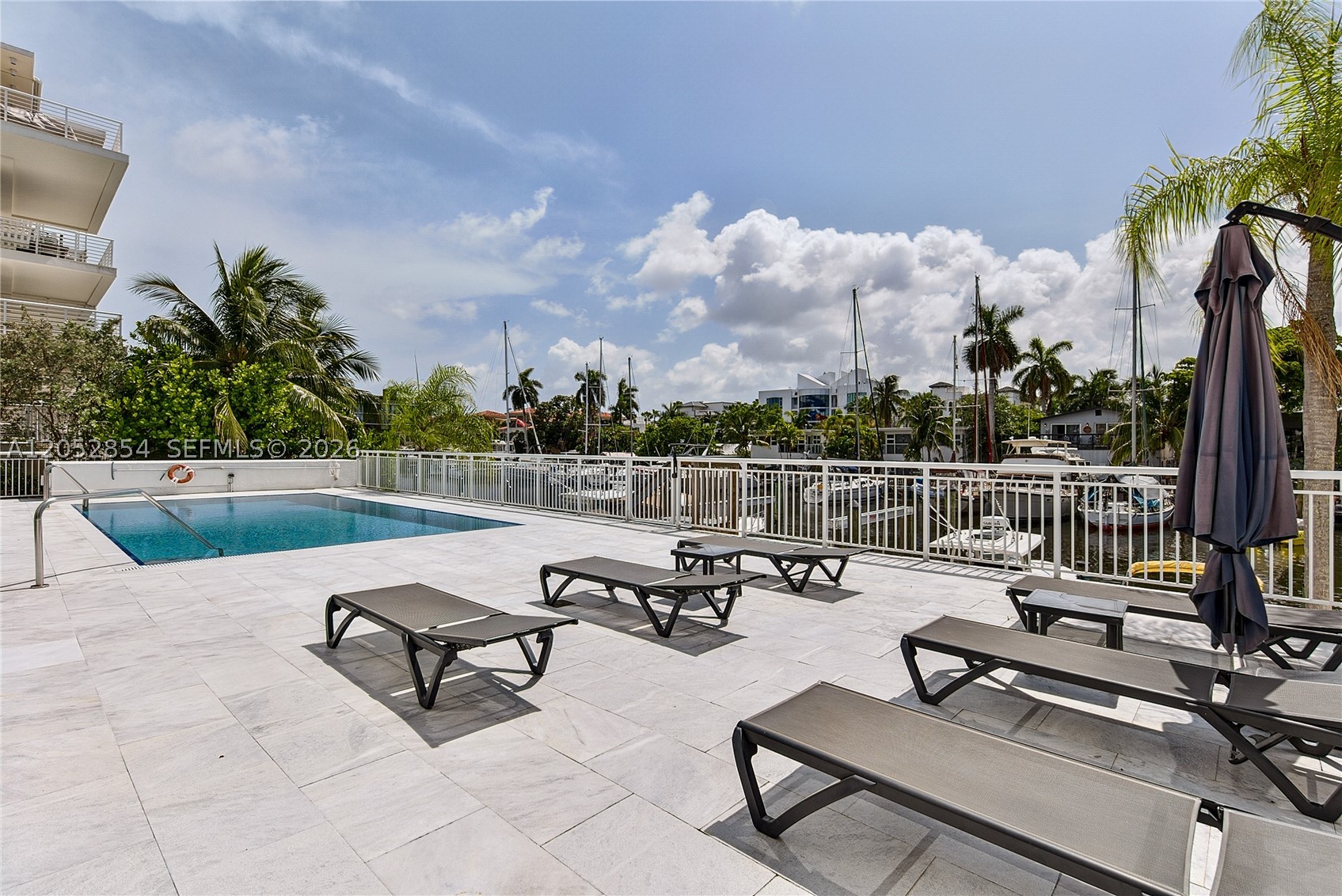 VENICE ISLE TOWER CONDO - Residential
