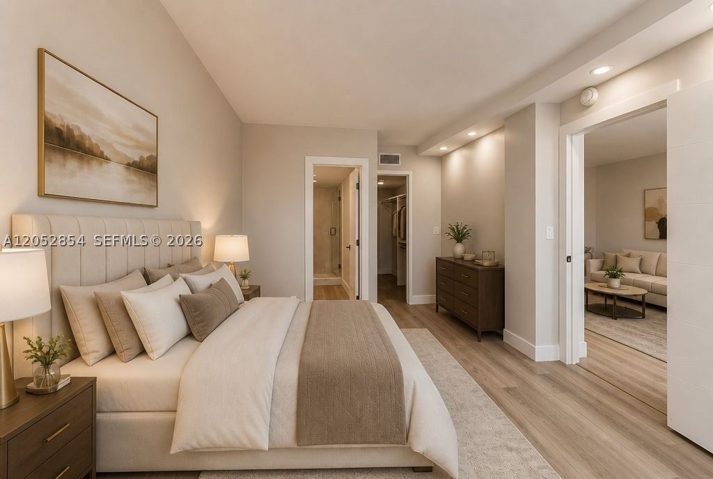 VENICE ISLE TOWER CONDO - Residential