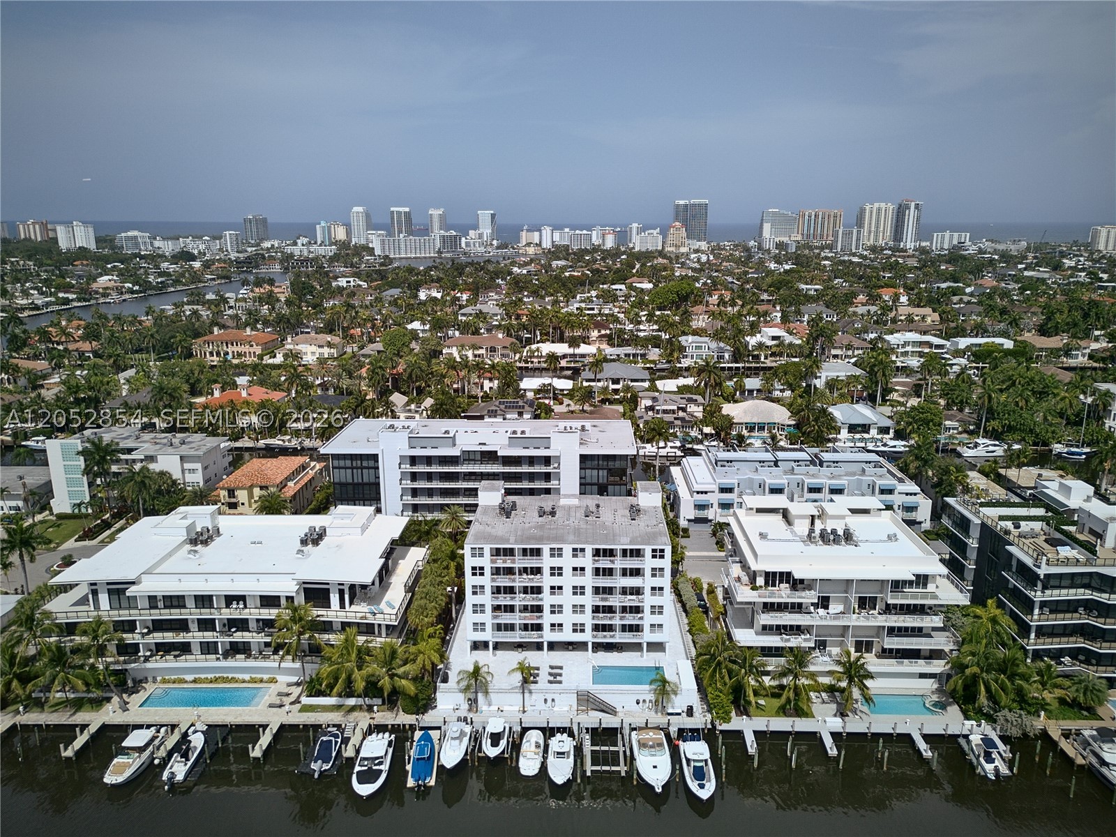 VENICE ISLE TOWER CONDO - Residential