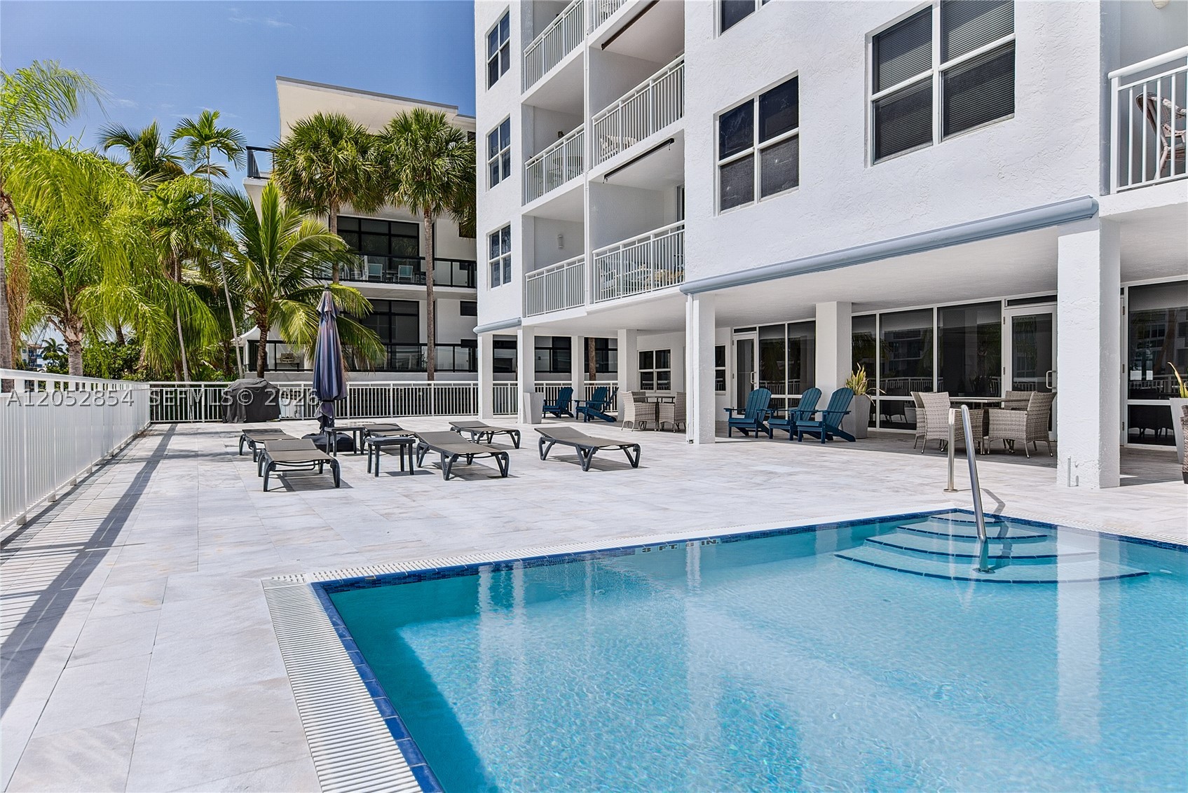 VENICE ISLE TOWER CONDO - Residential