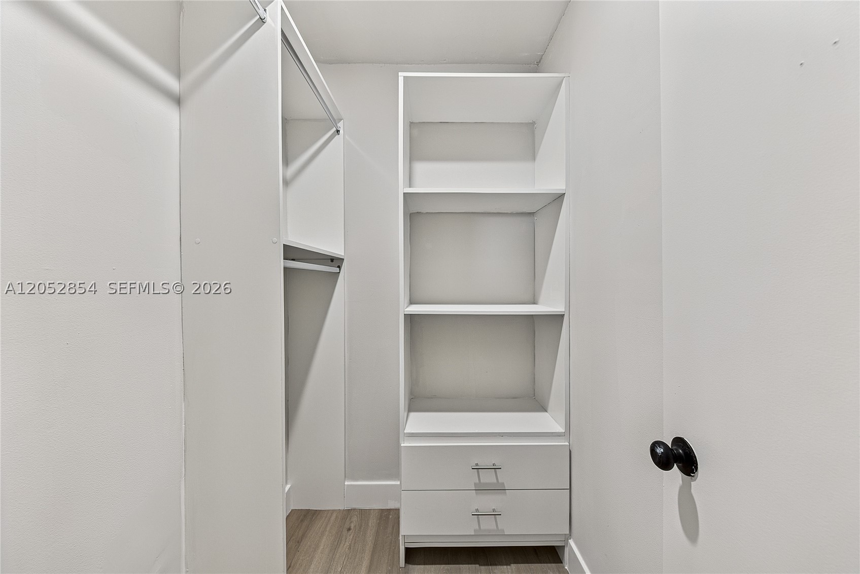 VENICE ISLE TOWER CONDO - Residential