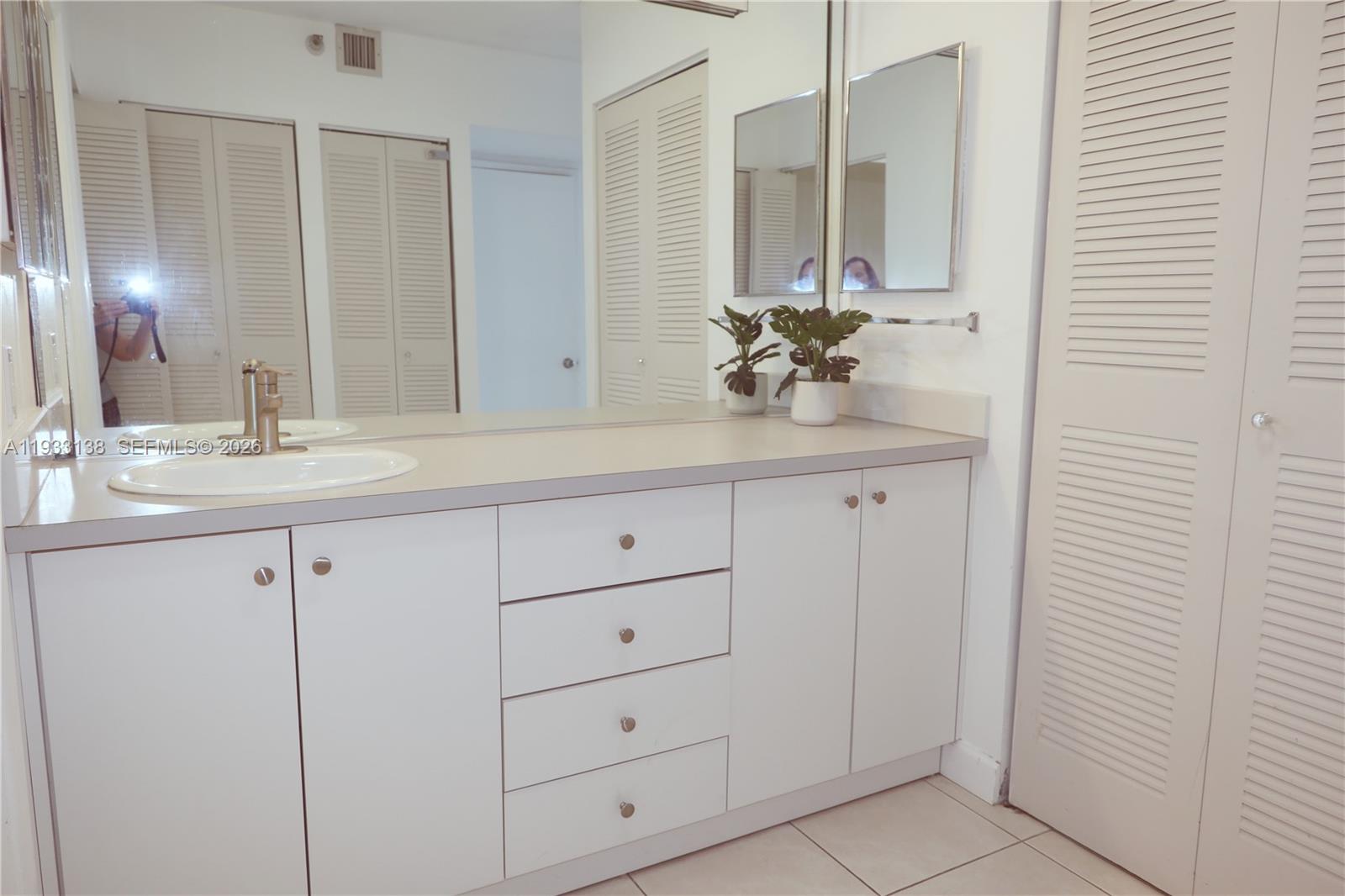 WATERVIEW CONDO - Residential Lease
