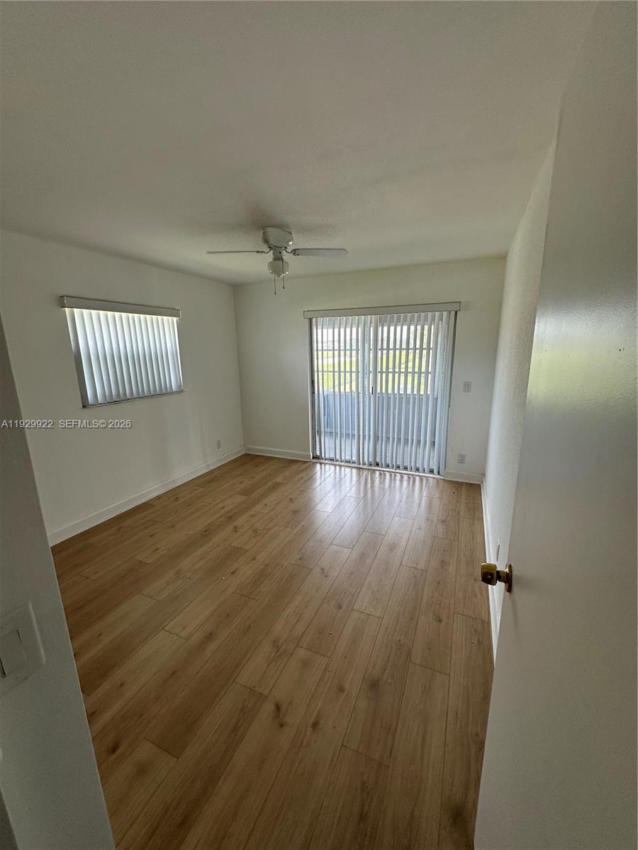 KINGS POINT SAXONY CONDOS - Residential