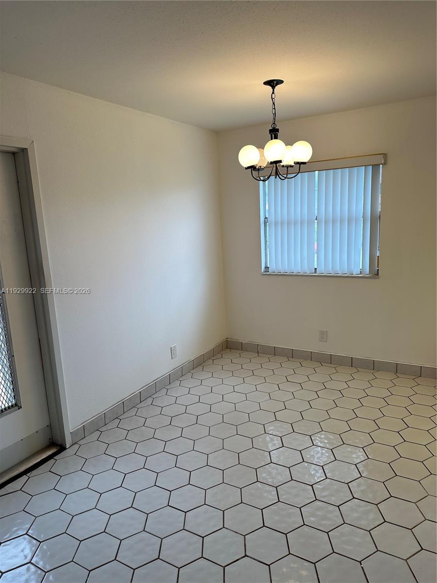 KINGS POINT SAXONY CONDOS - Residential