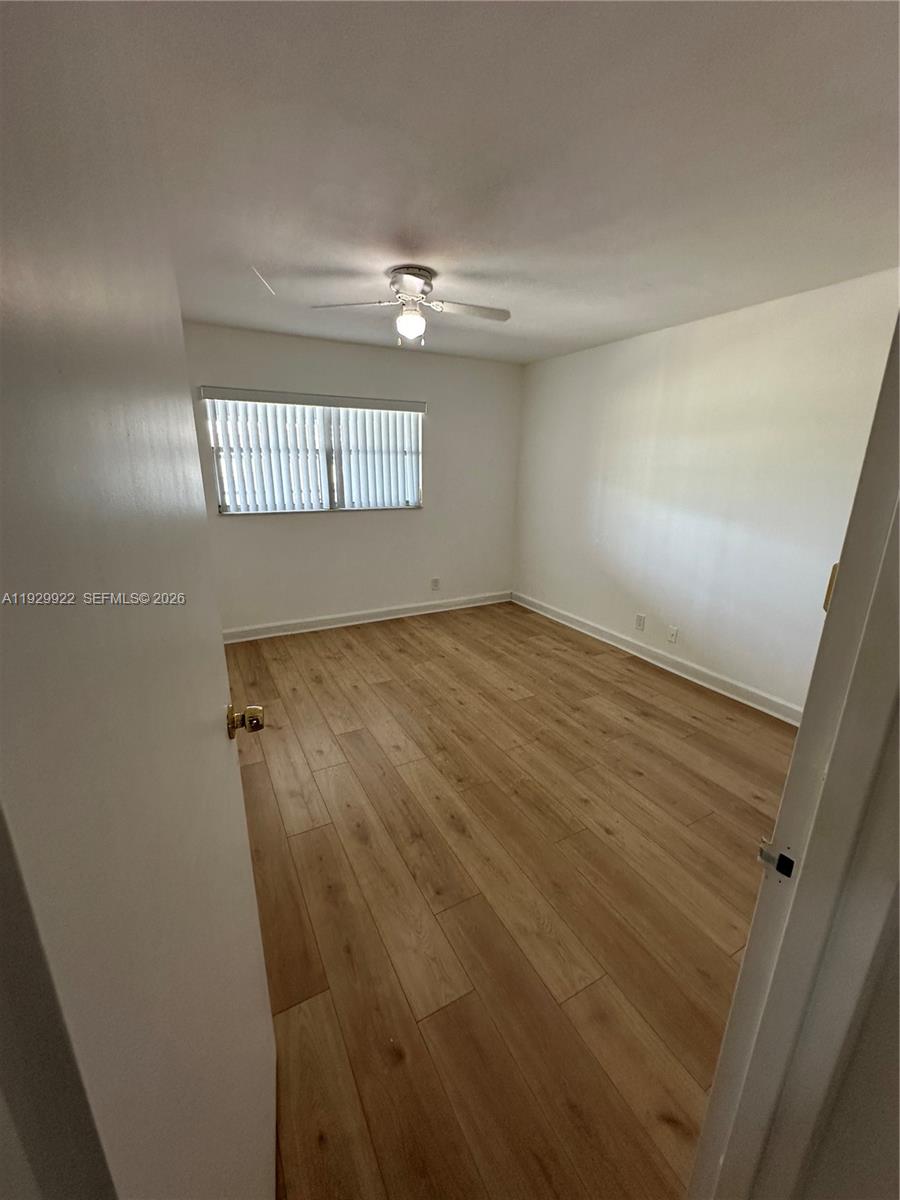 KINGS POINT SAXONY CONDOS - Residential