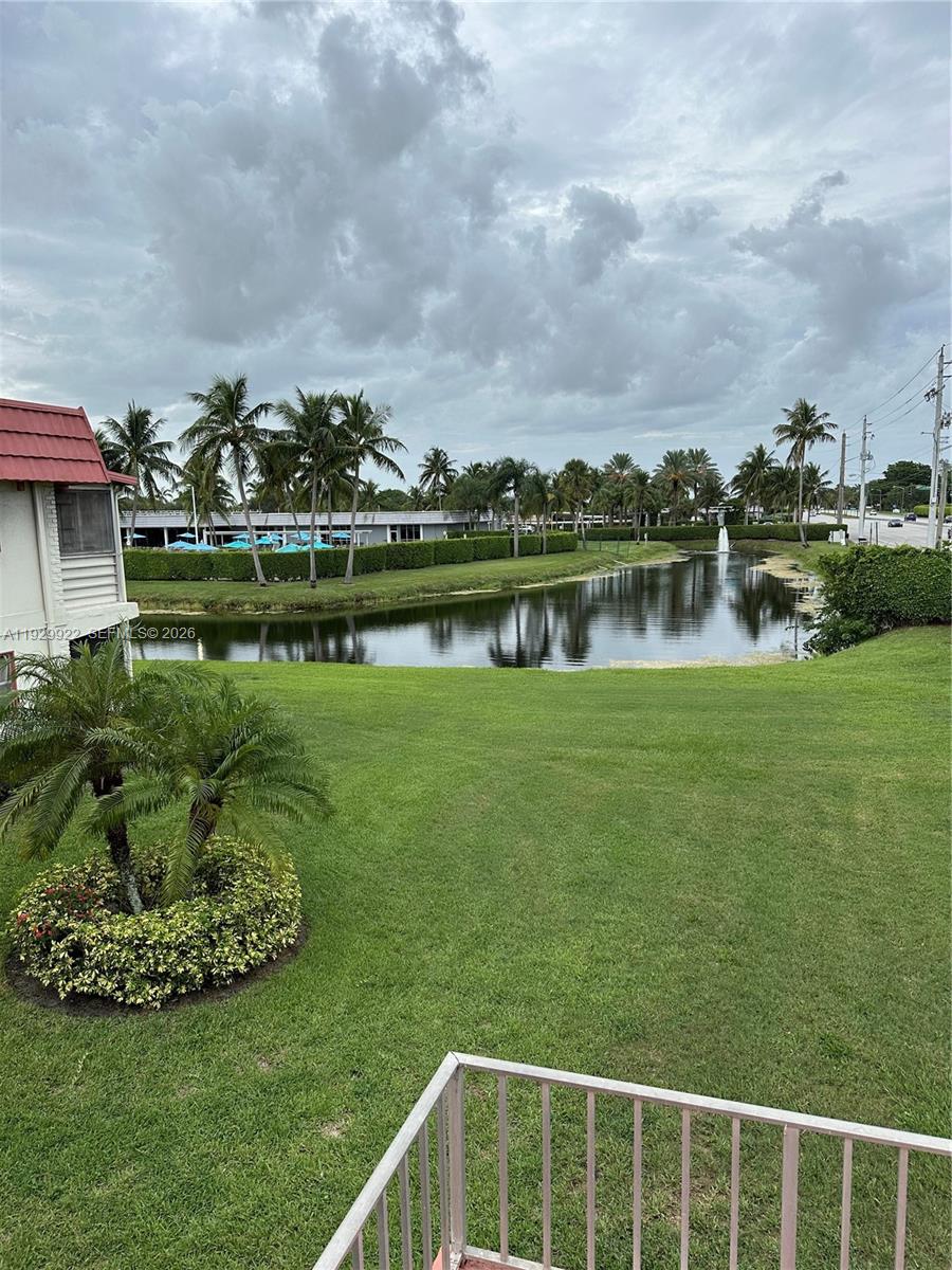 KINGS POINT SAXONY CONDOS - Residential