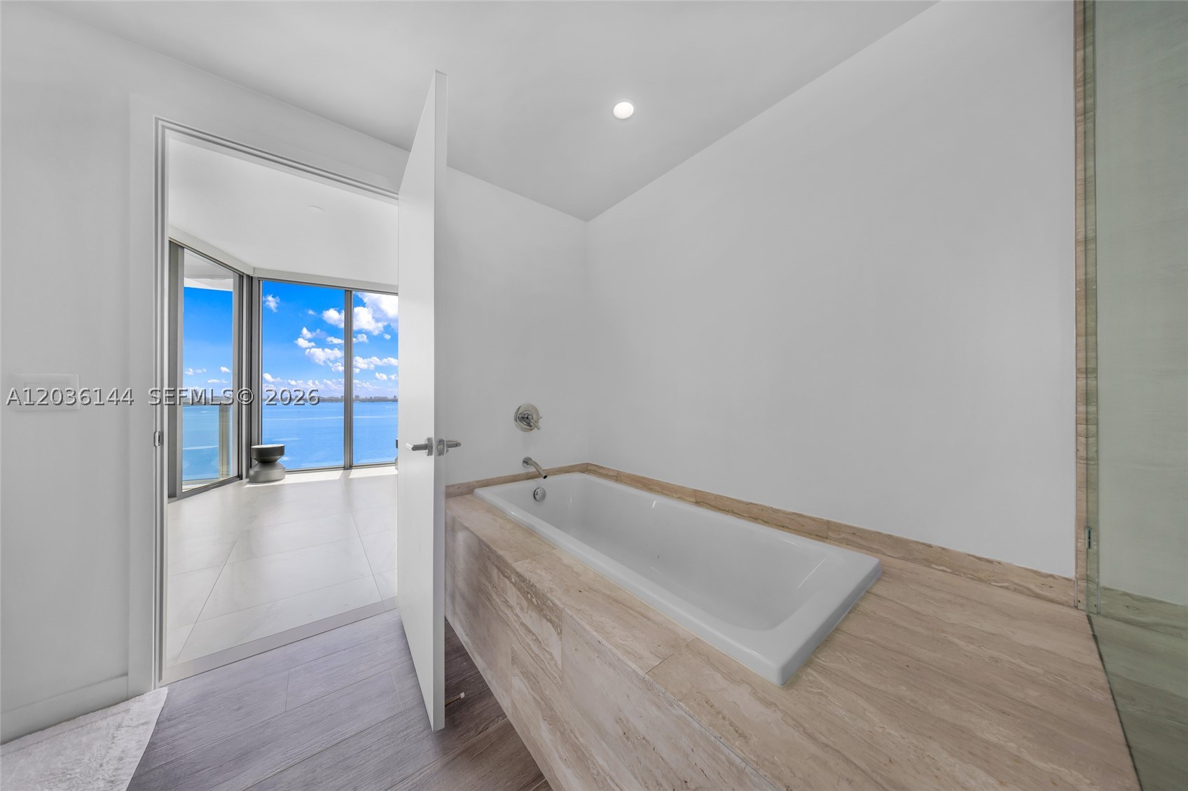 BISCAYNE BEACH CONDO - Residential Lease