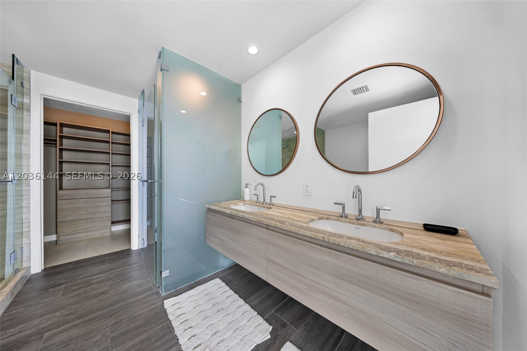 BISCAYNE BEACH CONDO - Residential Lease