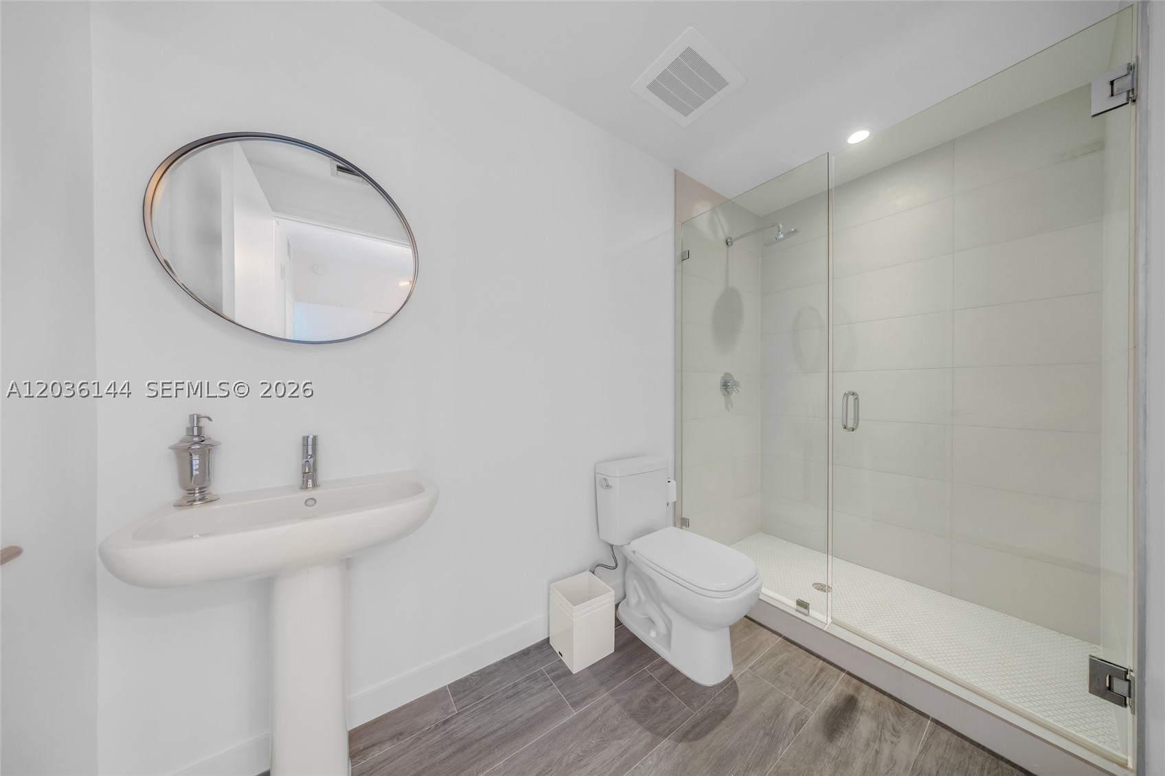BISCAYNE BEACH CONDO - Residential Lease