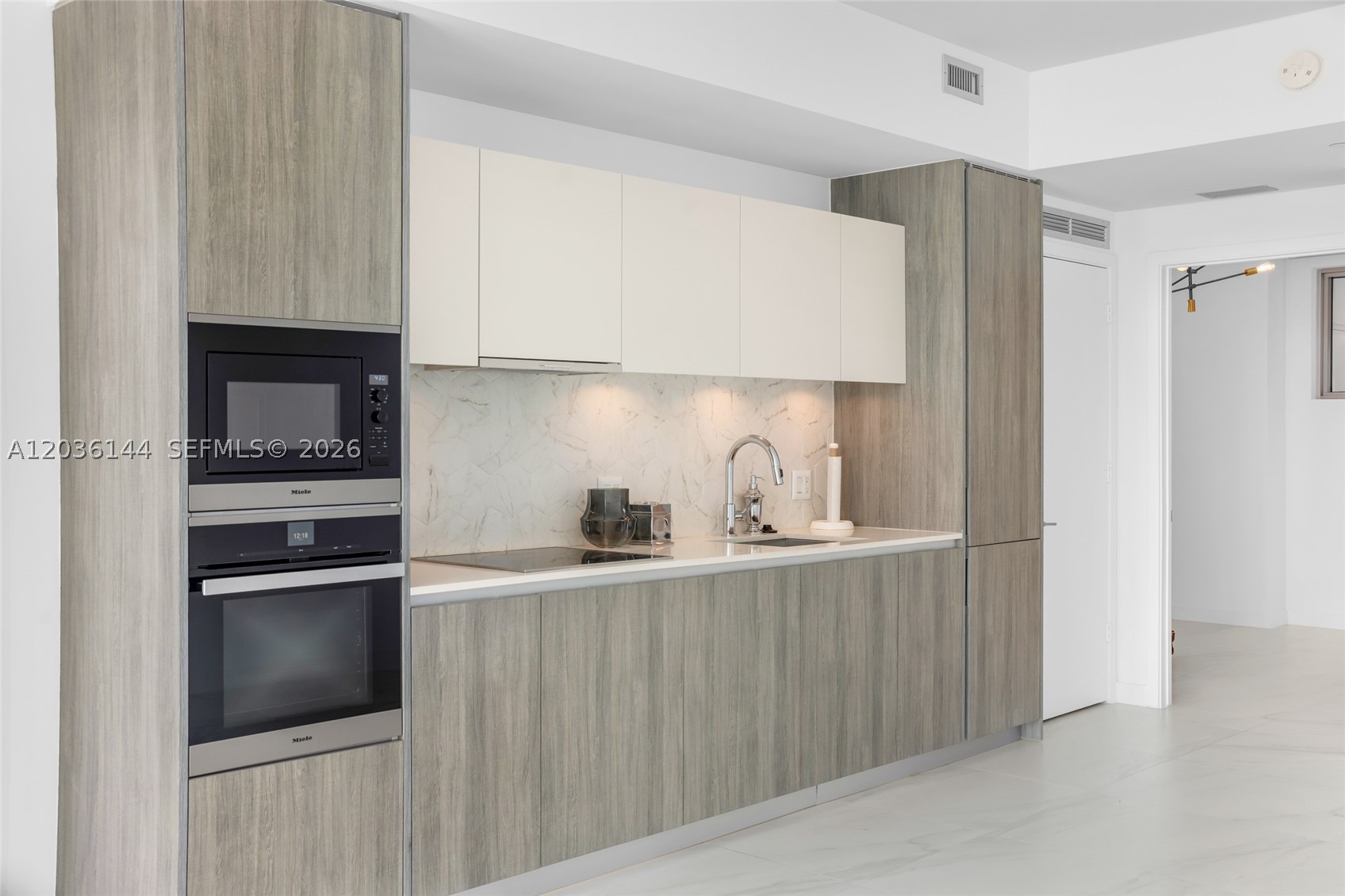 BISCAYNE BEACH CONDO - Residential Lease