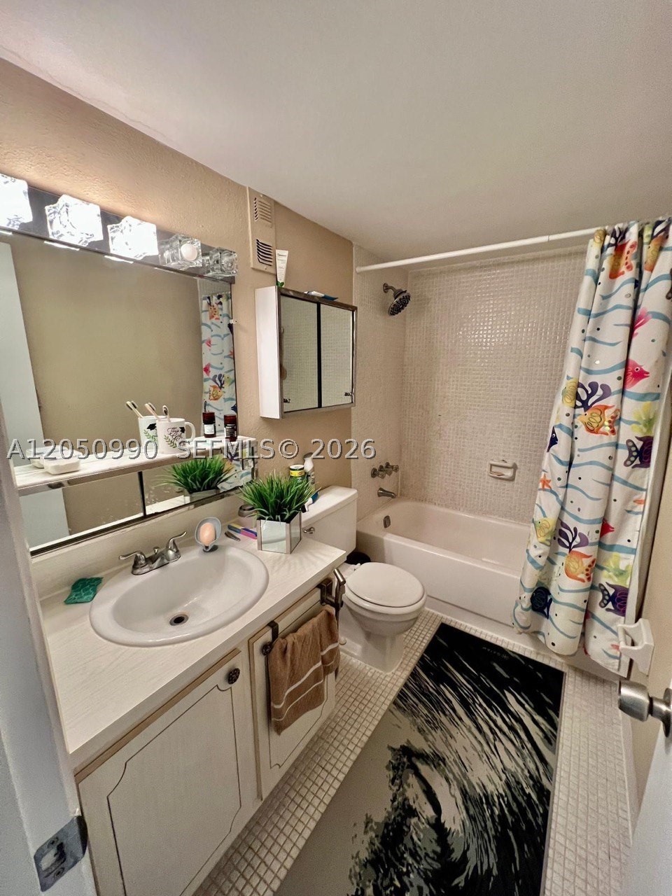 JADE WINDS GRP EASTER LIL - Residential Lease