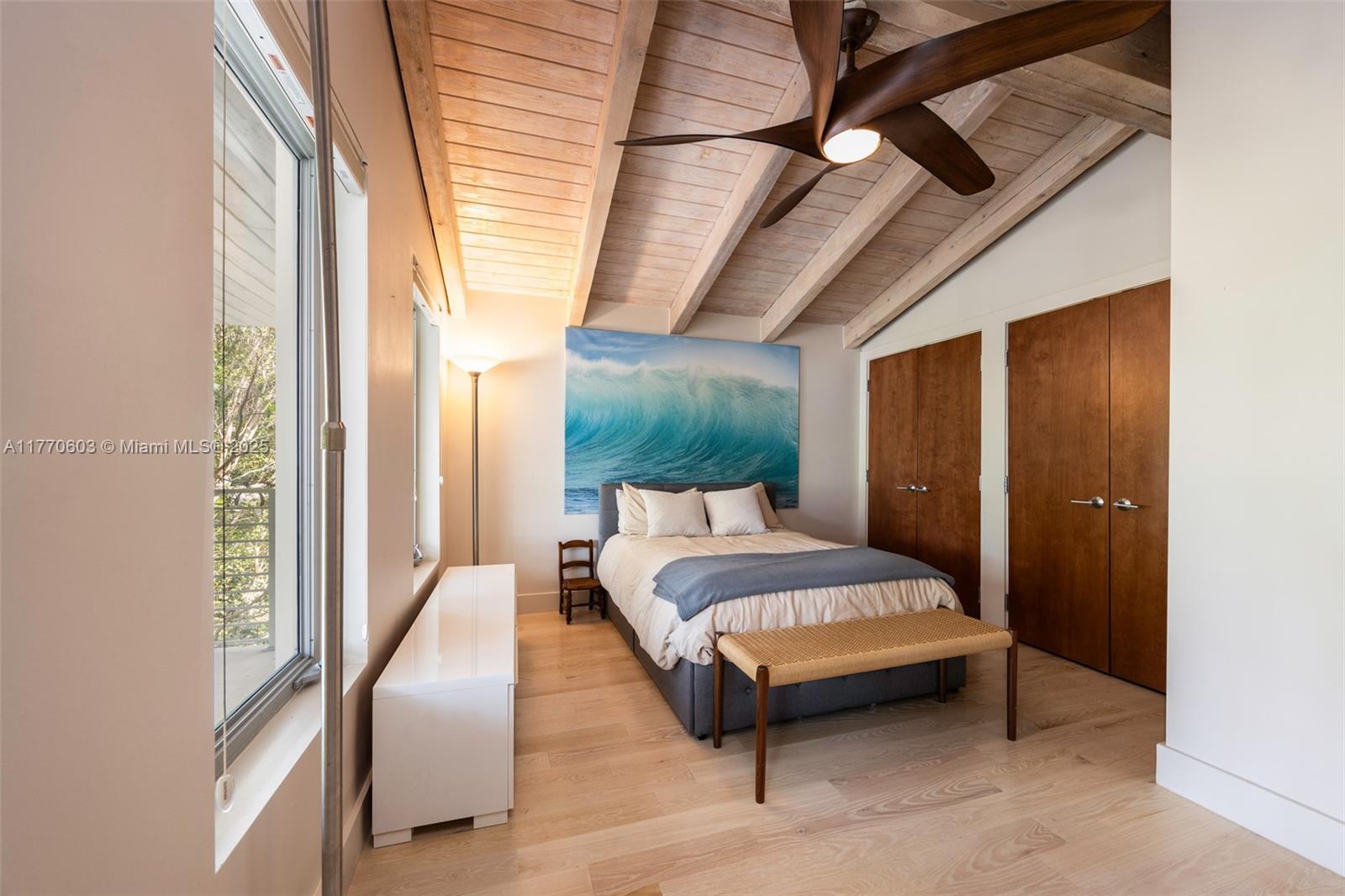 COCONUT GROVE MANOR - Residential