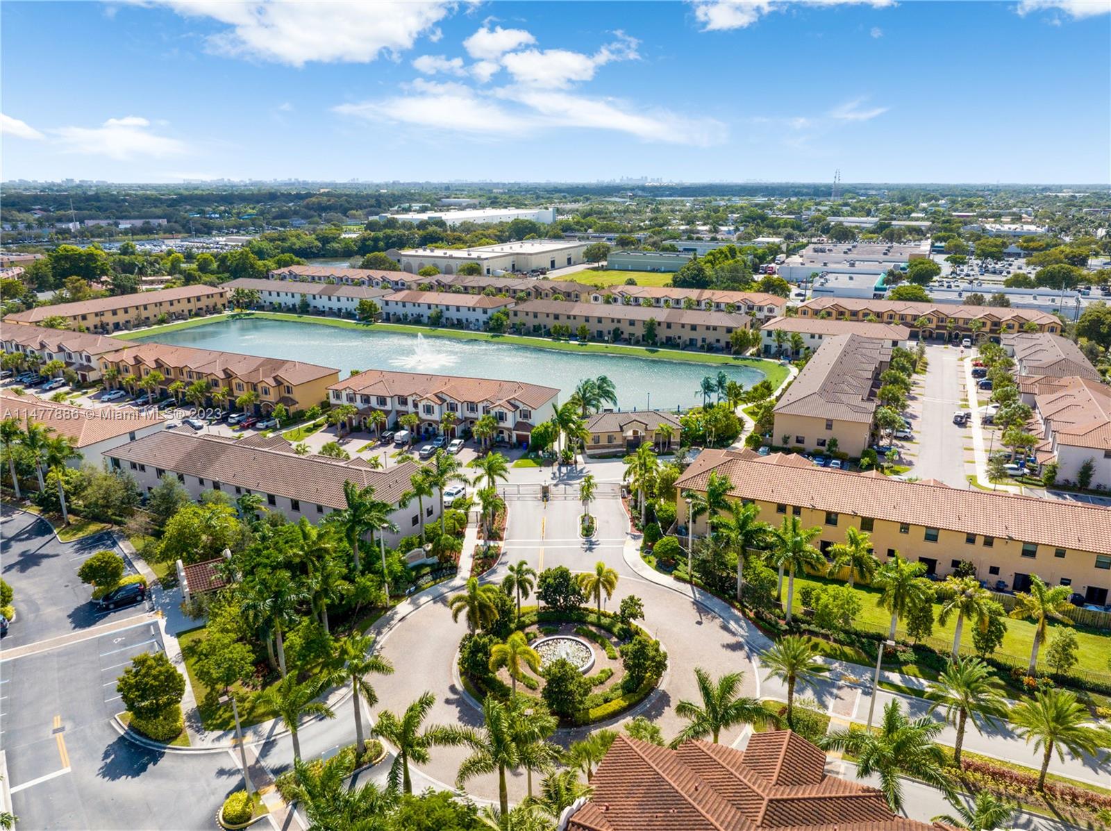 CELEBRATION POINTE - Residential