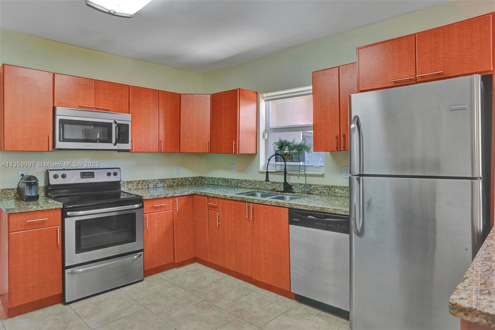 BAY VISTA PARK AMD PL - Residential