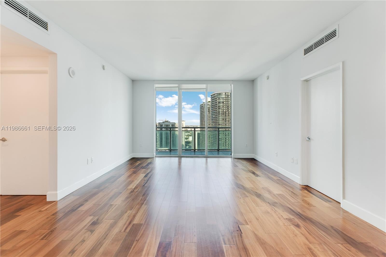 THE PLAZA 901 BRICKELL CO - Residential