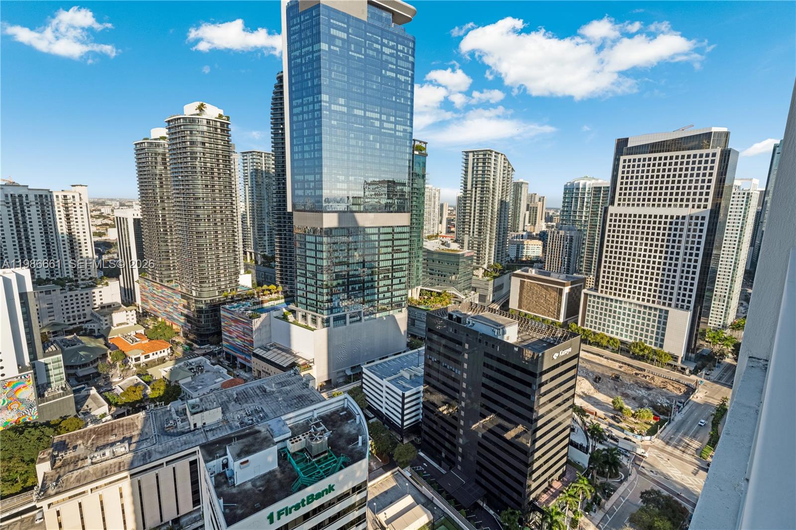 THE PLAZA 901 BRICKELL CO - Residential