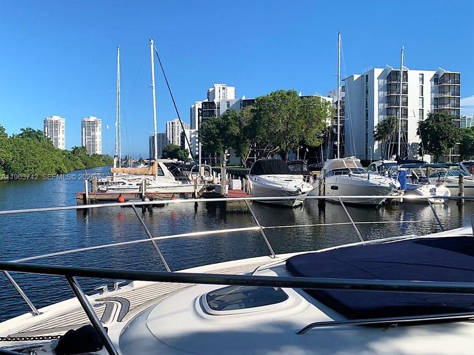 AVENTURA MARINA NO I COND - Land