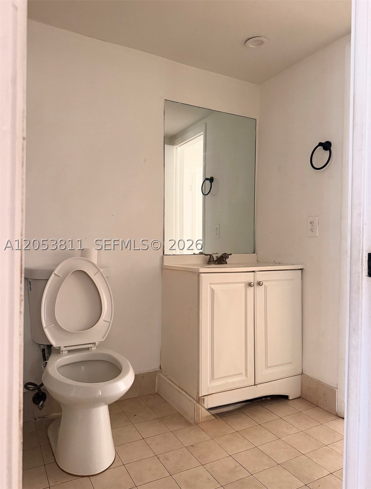 CHANCELLOR HALL CONDO - Residential Lease