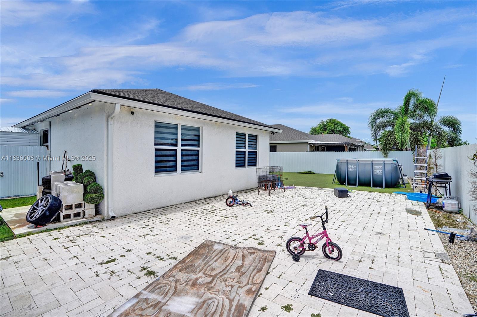 A H AT TURNPIKE SOUTH SEC - Residential
