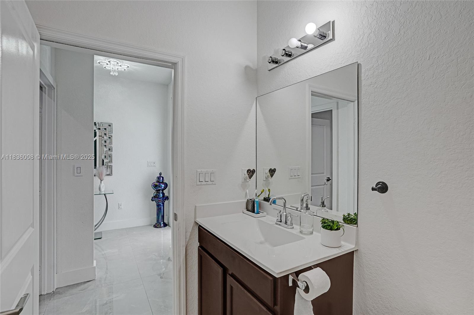 A H AT TURNPIKE SOUTH SEC - Residential