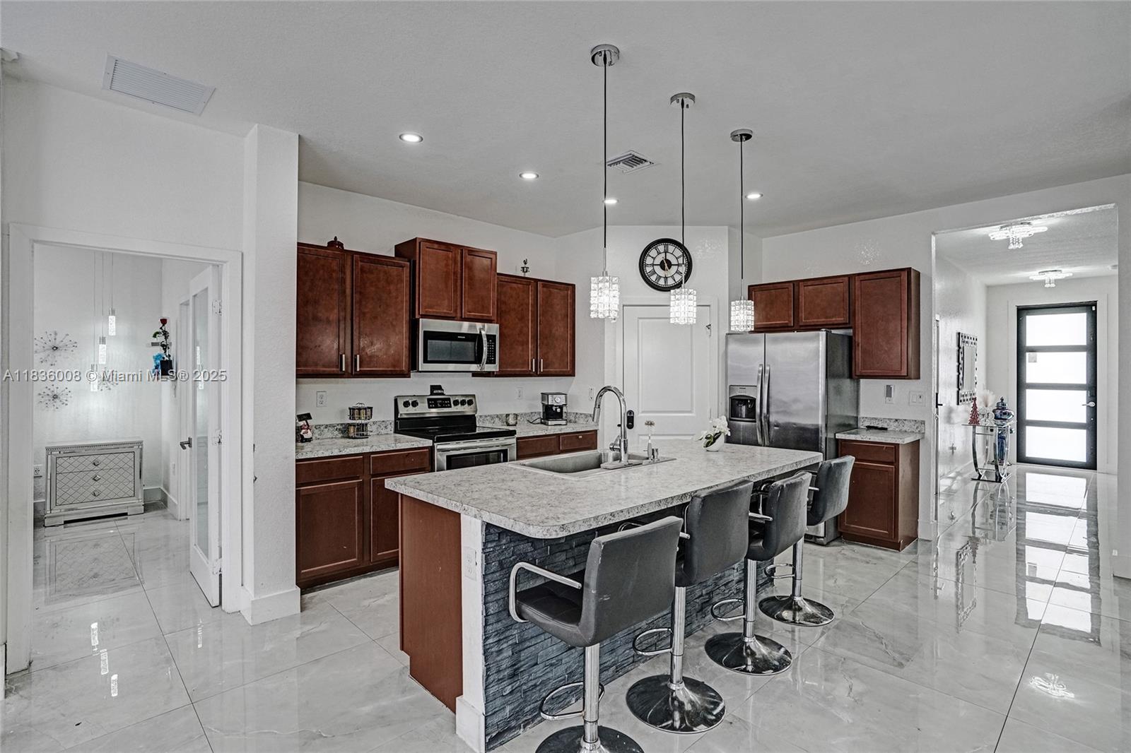 A H AT TURNPIKE SOUTH SEC - Residential
