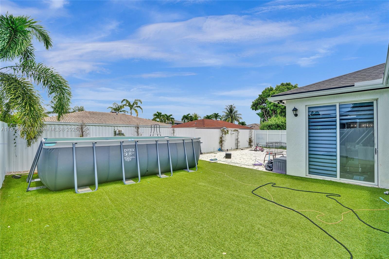 A H AT TURNPIKE SOUTH SEC - Residential