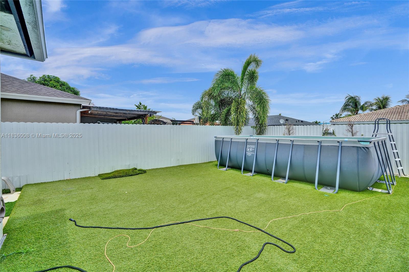 A H AT TURNPIKE SOUTH SEC - Residential