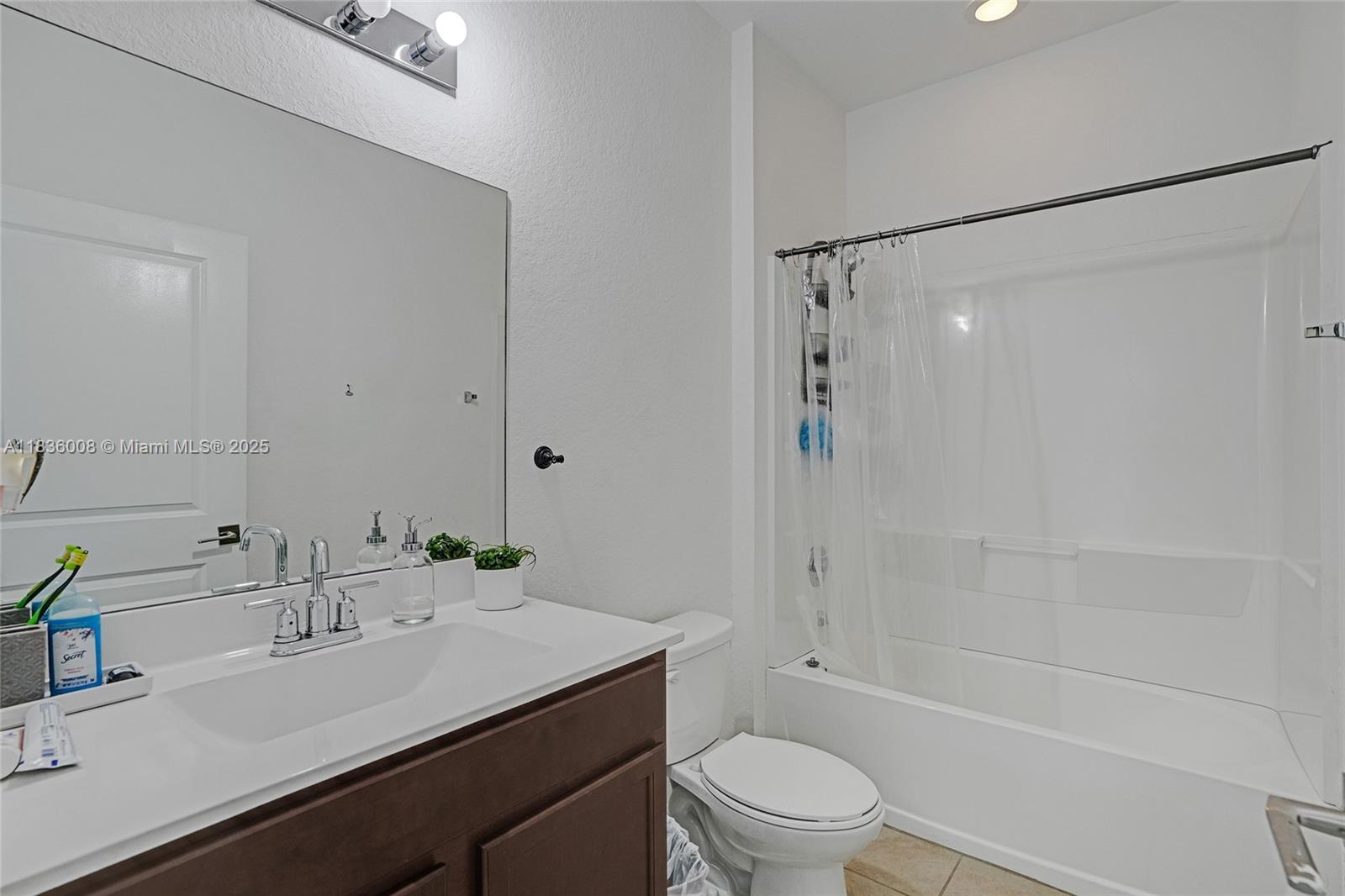 A H AT TURNPIKE SOUTH SEC - Residential