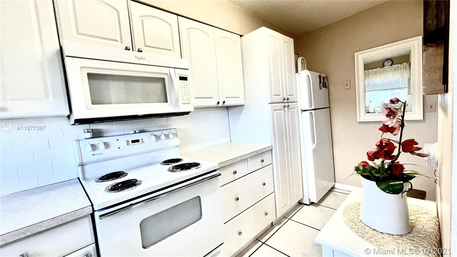 ELDORADO COUNTRY CLUB TOW - Residential