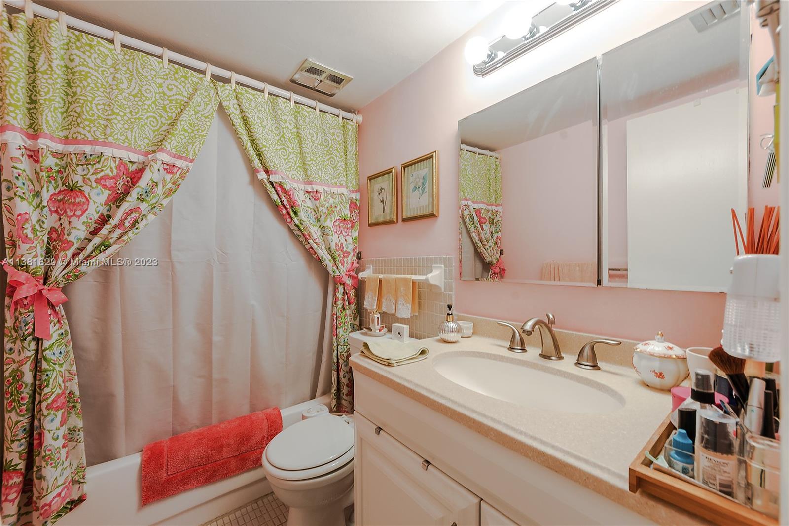 VILLA CAPRI CONDO - Residential Lease