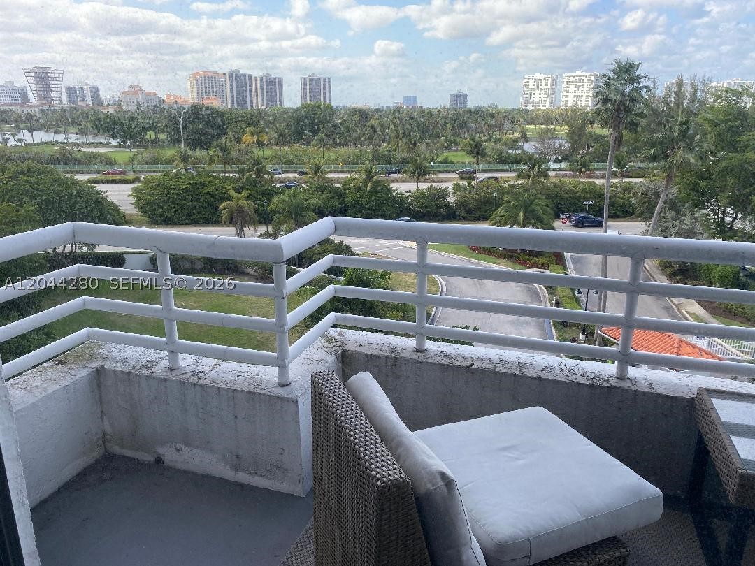 PARC CENTRAL AVENTURA EAS - Residential