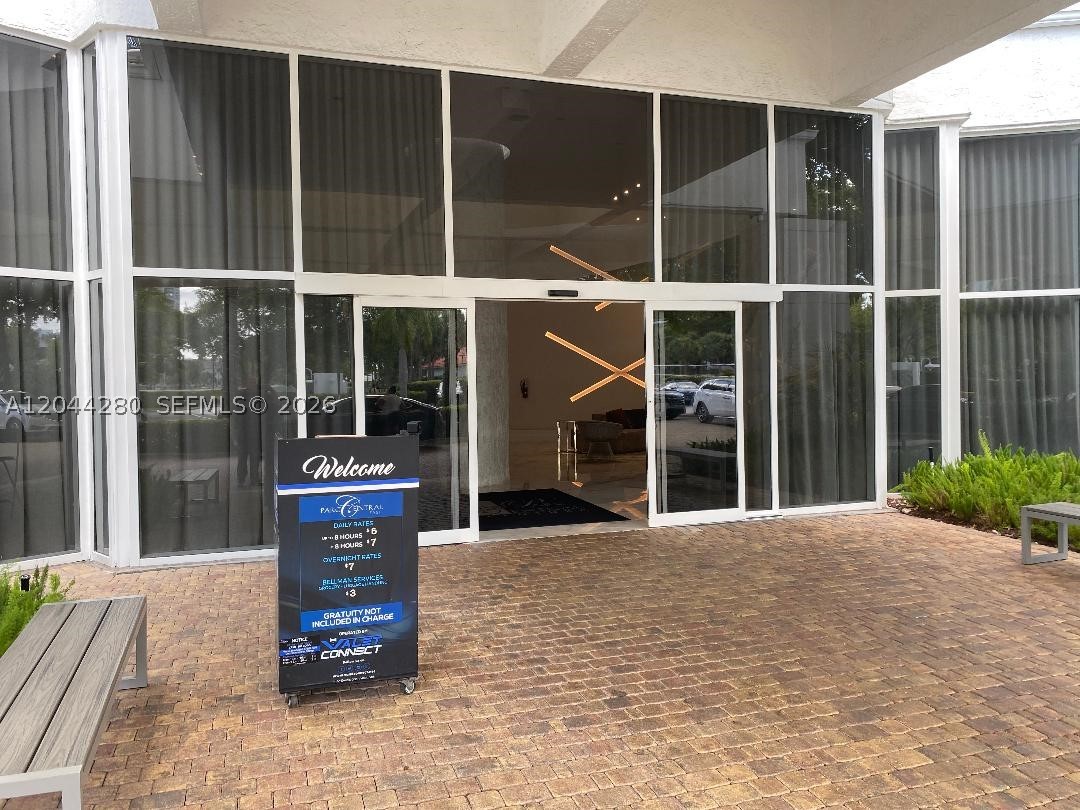 PARC CENTRAL AVENTURA EAS - Residential