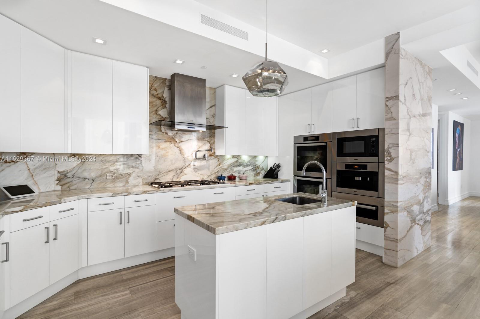 17749 COLLINS AVENUE COND - Residential