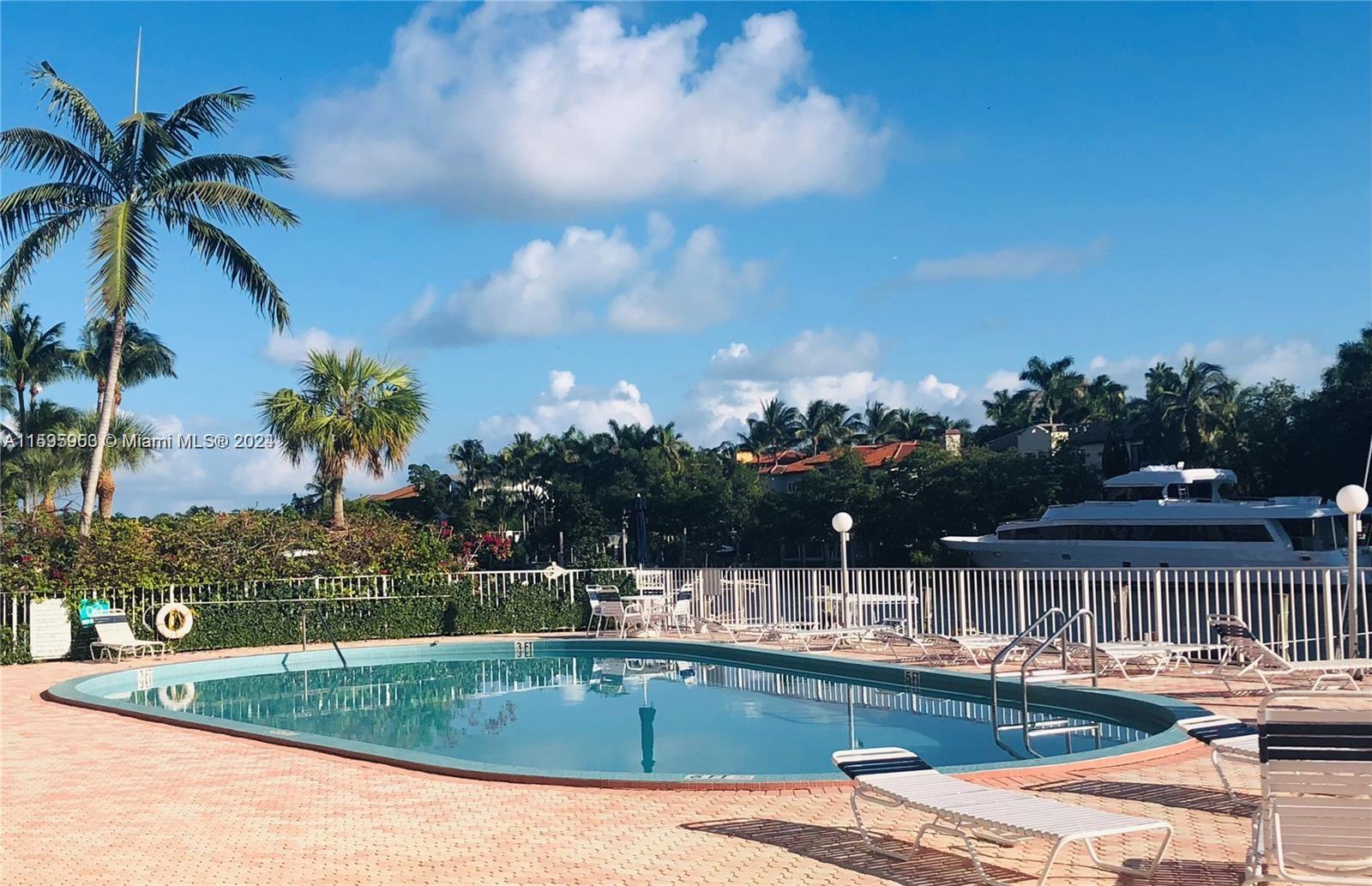 Beautifully updated, spacious one bedroom on the Coral Gables waterway. This corner unit, overlooking an interior garden features warm, natural light, large walk-in closet, and stainless steel appliances. The quiet community has a large pool and pool deck overlooking the Gables waterway and Cocoplum and is in a super convenient location, close to Coconut Grove, South Miami and downtown Coral Gables.