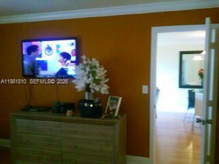 INVERWOOD CONDO - Residential