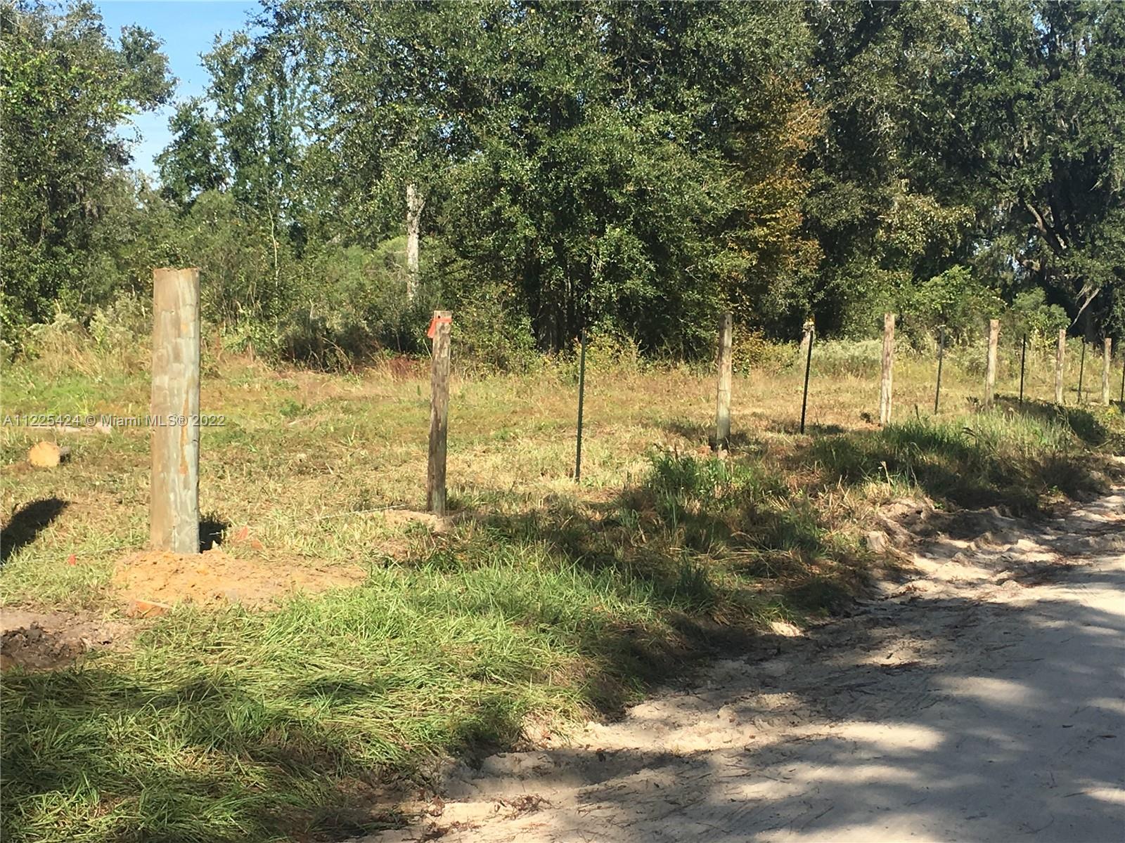 NON-AG ACREAGE - Land