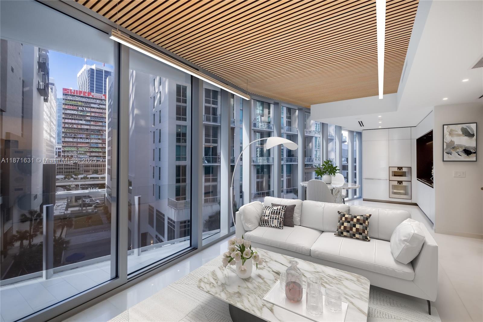 300 BISCAYNE BLVD WAY COND - Residential