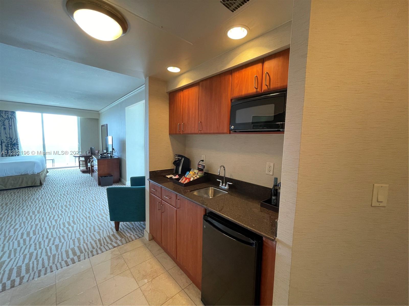 TRUMP INTERNATIONAL - Residential