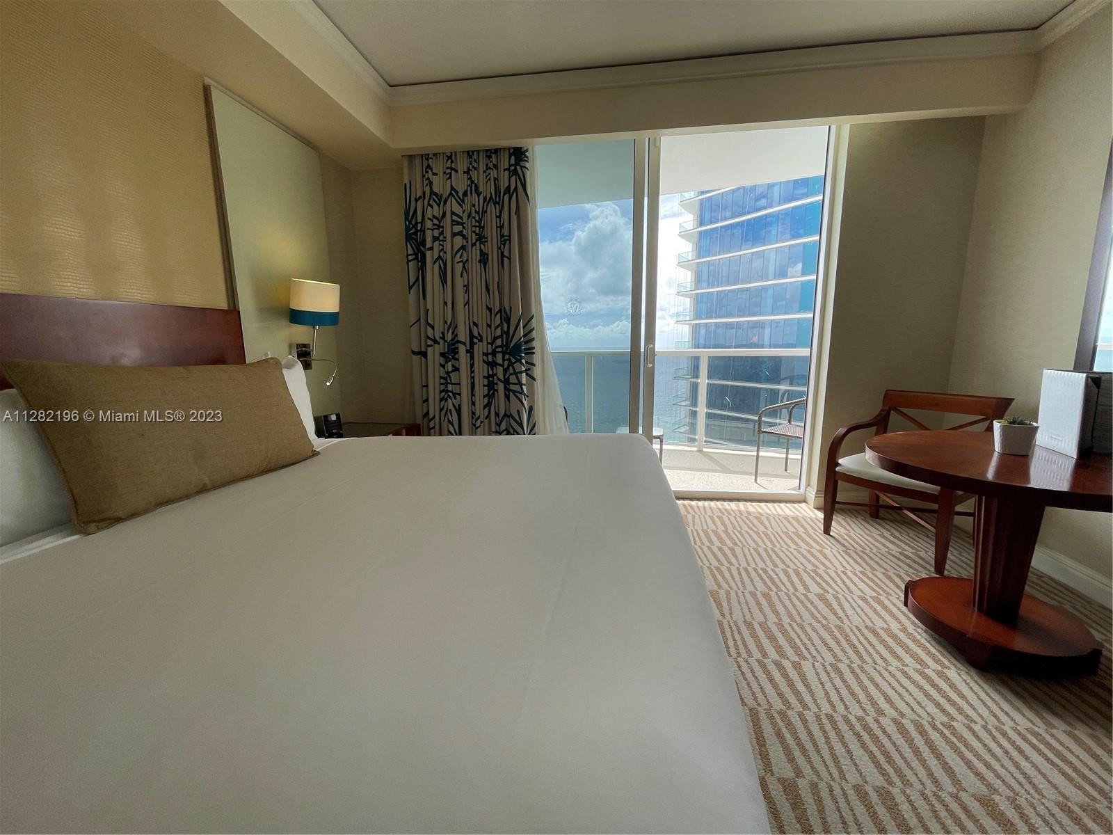 TRUMP INTERNATIONAL - Residential