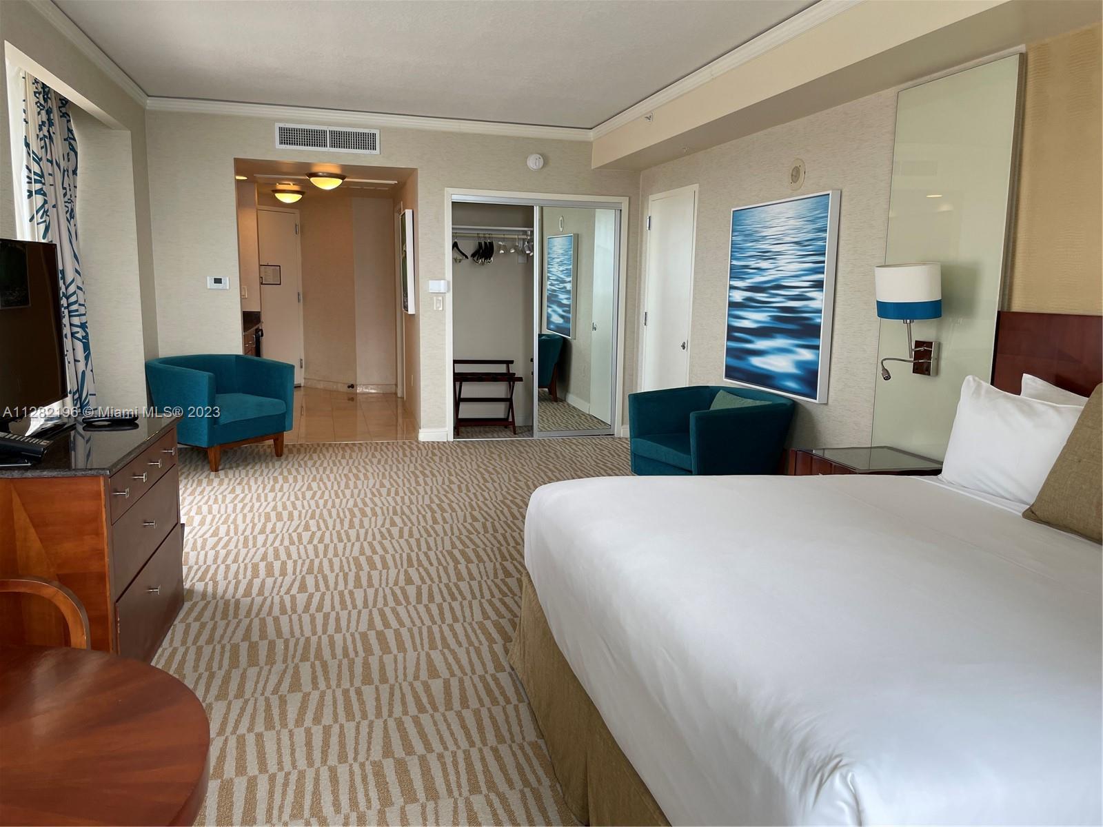 TRUMP INTERNATIONAL - Residential