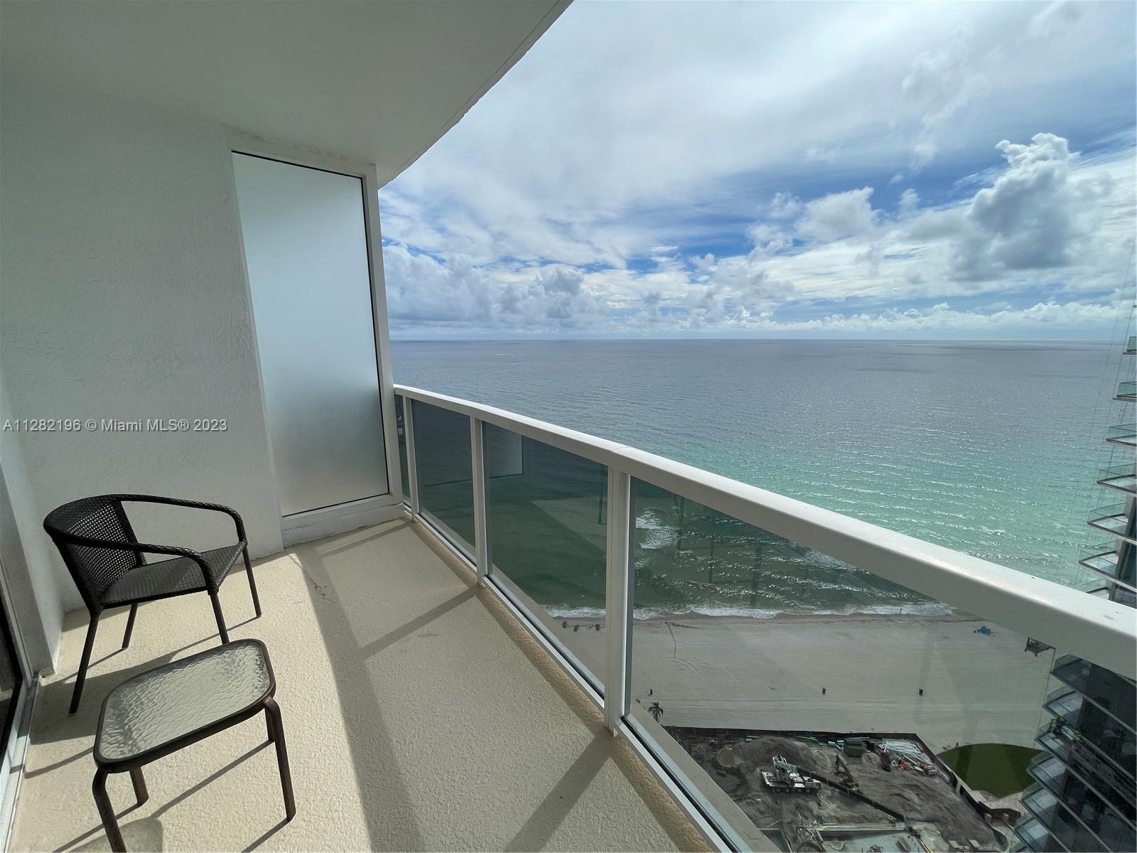 TRUMP INTERNATIONAL - Residential