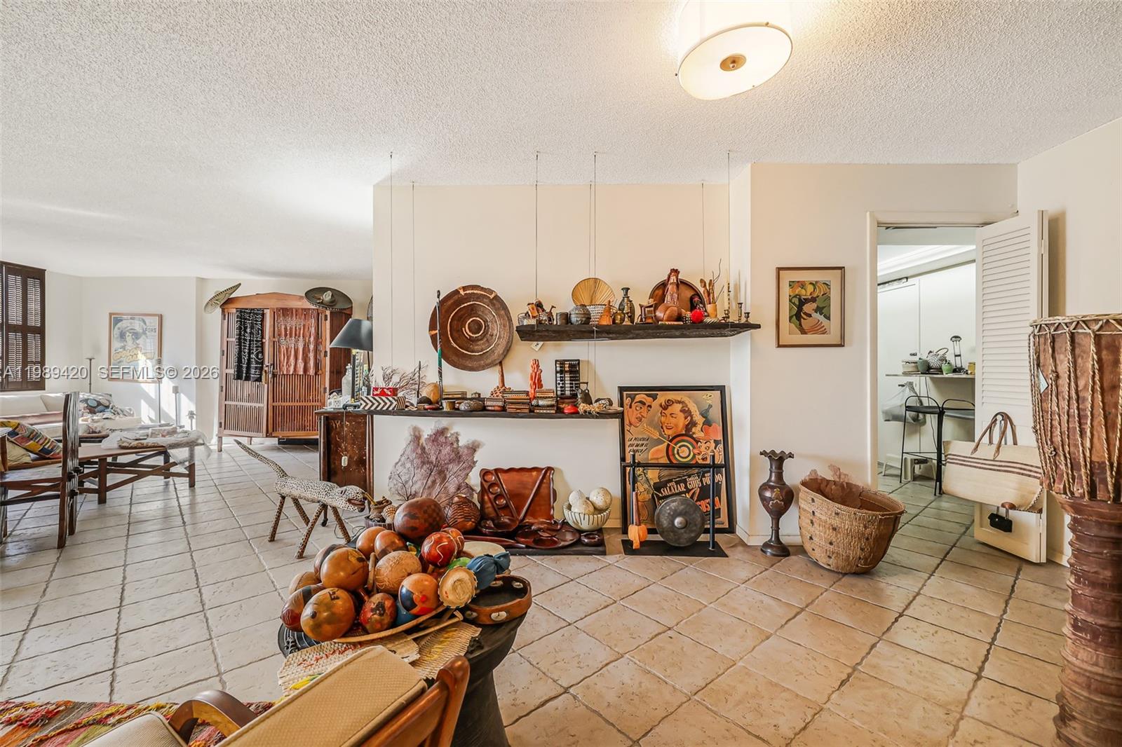 MAISON GRANDE CONDO - Residential